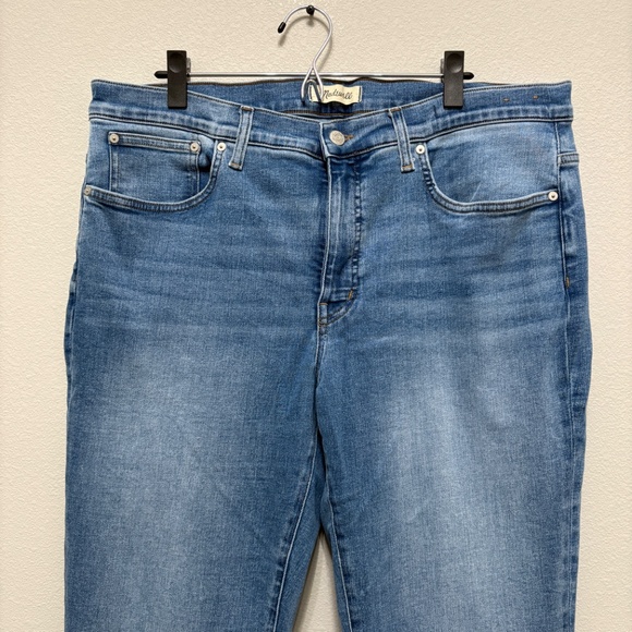 Madewell Mid-rise Kick Out Crop Jeans - 33 - Picture 4 of 8